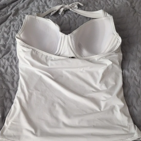 Tommy Bahama White Swimsuit Top - Picture 2 of 3